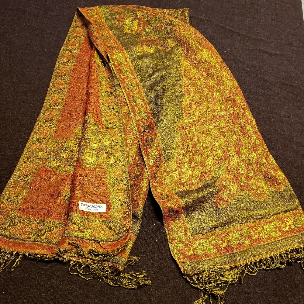 Scarfs